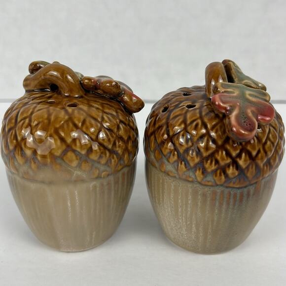 Acorn Salt and Pepper Shakers Ceramic Gold Brown Green - Picture 5 of 6